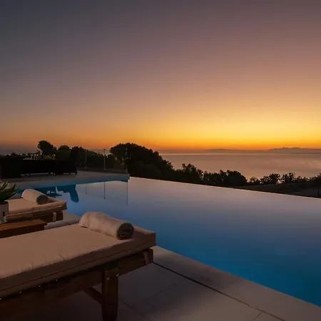 빌라 Infinito Skinária